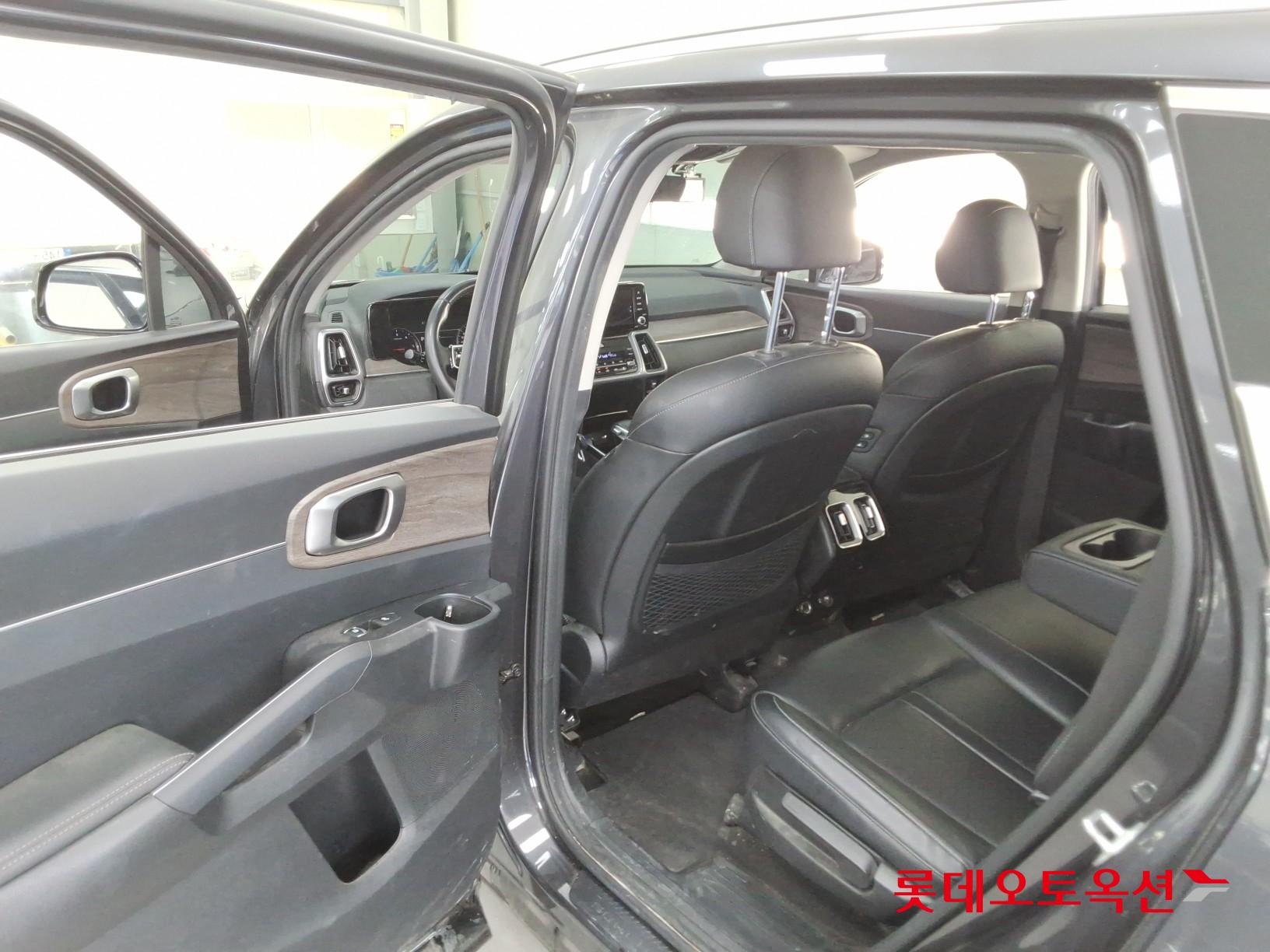 2021 - kia sorento