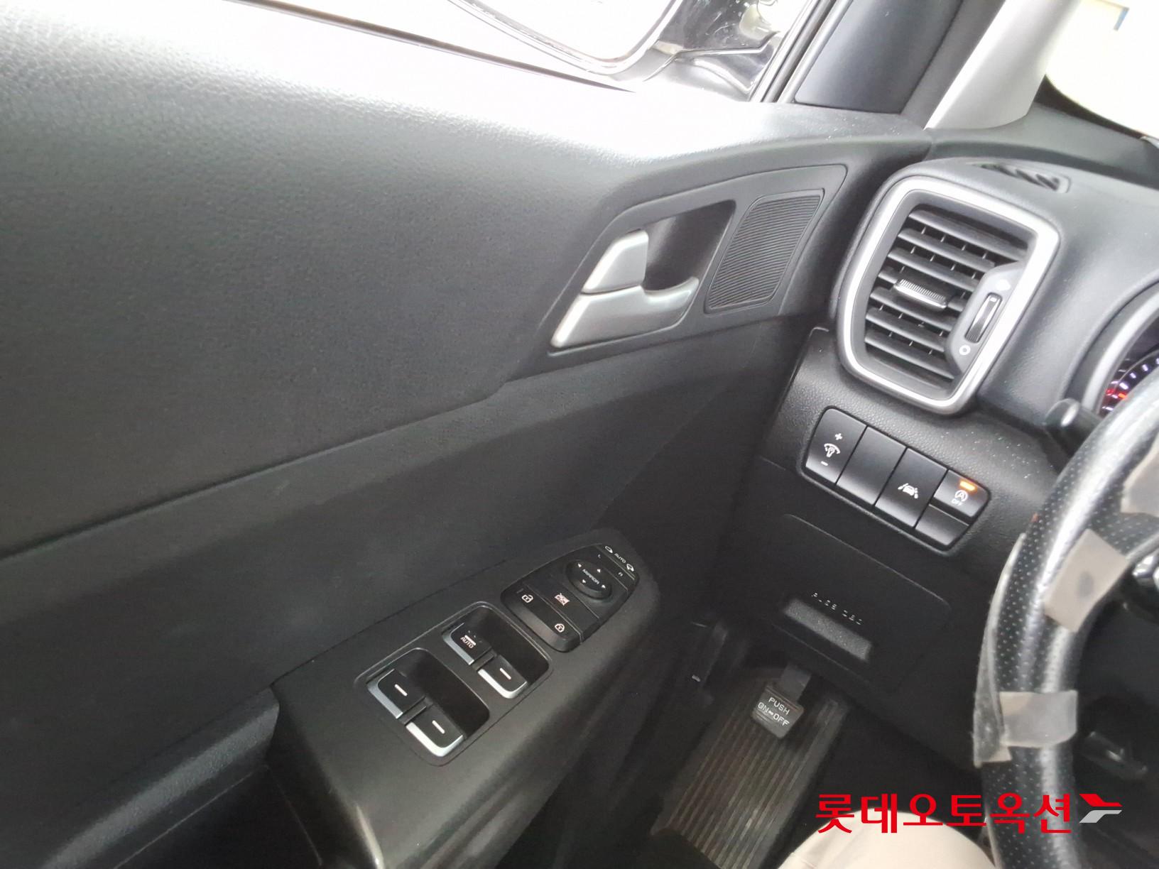 2019 - kia sportage