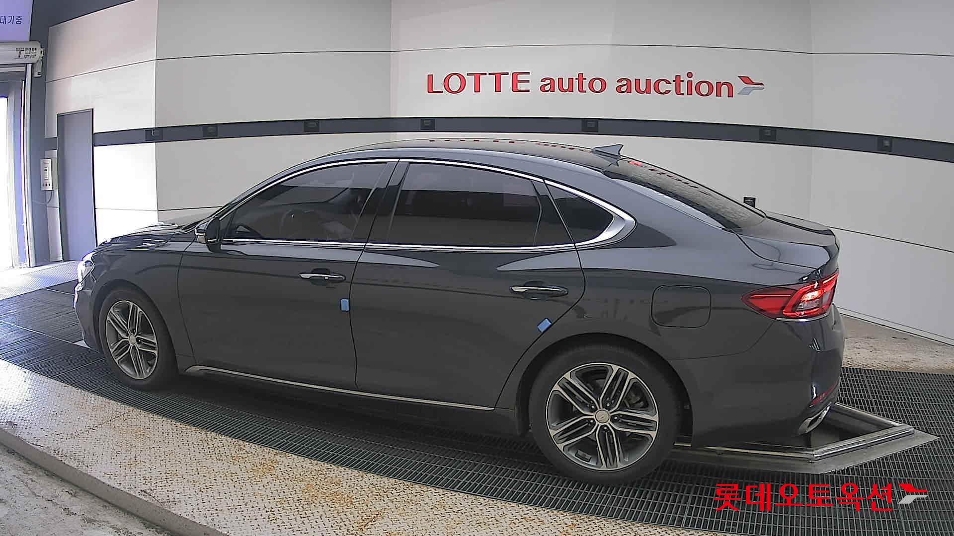 2018 - hyundai grandeur