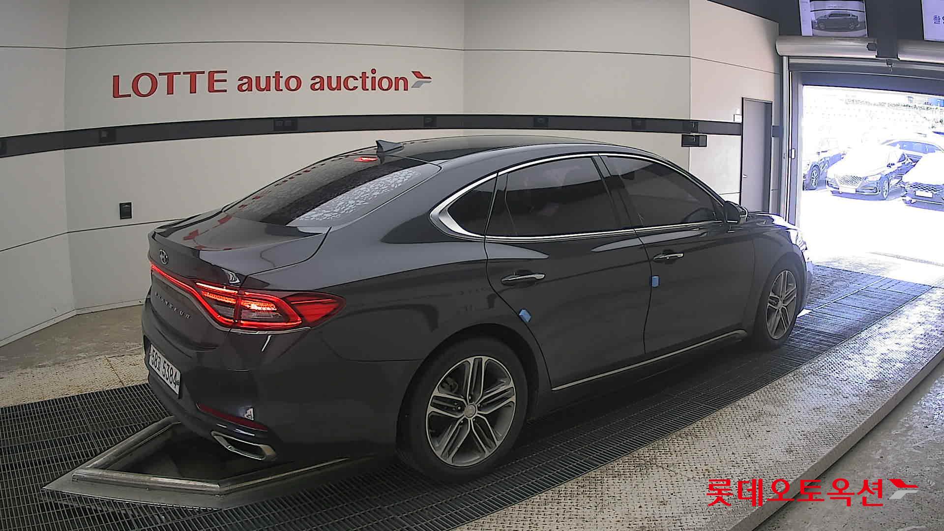 2018 - hyundai grandeur