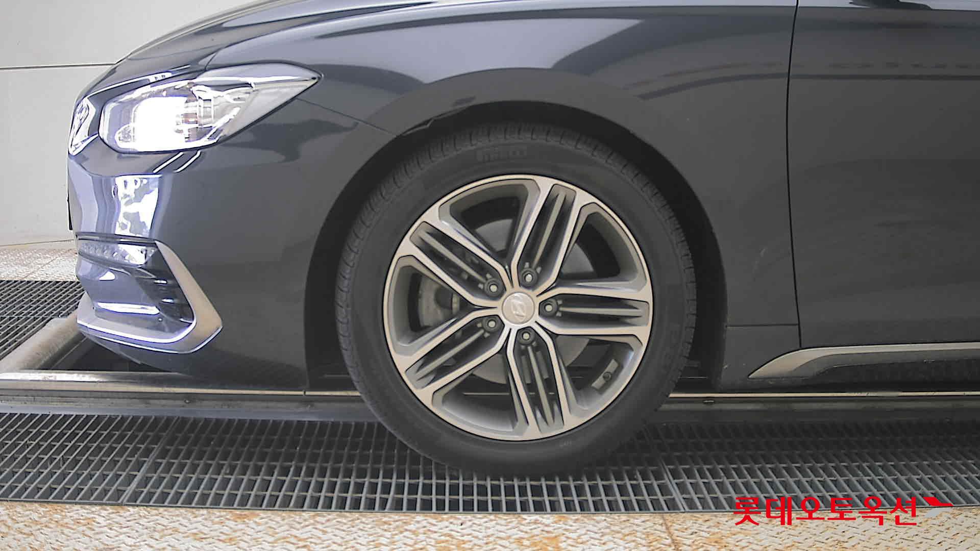 2018 - hyundai grandeur