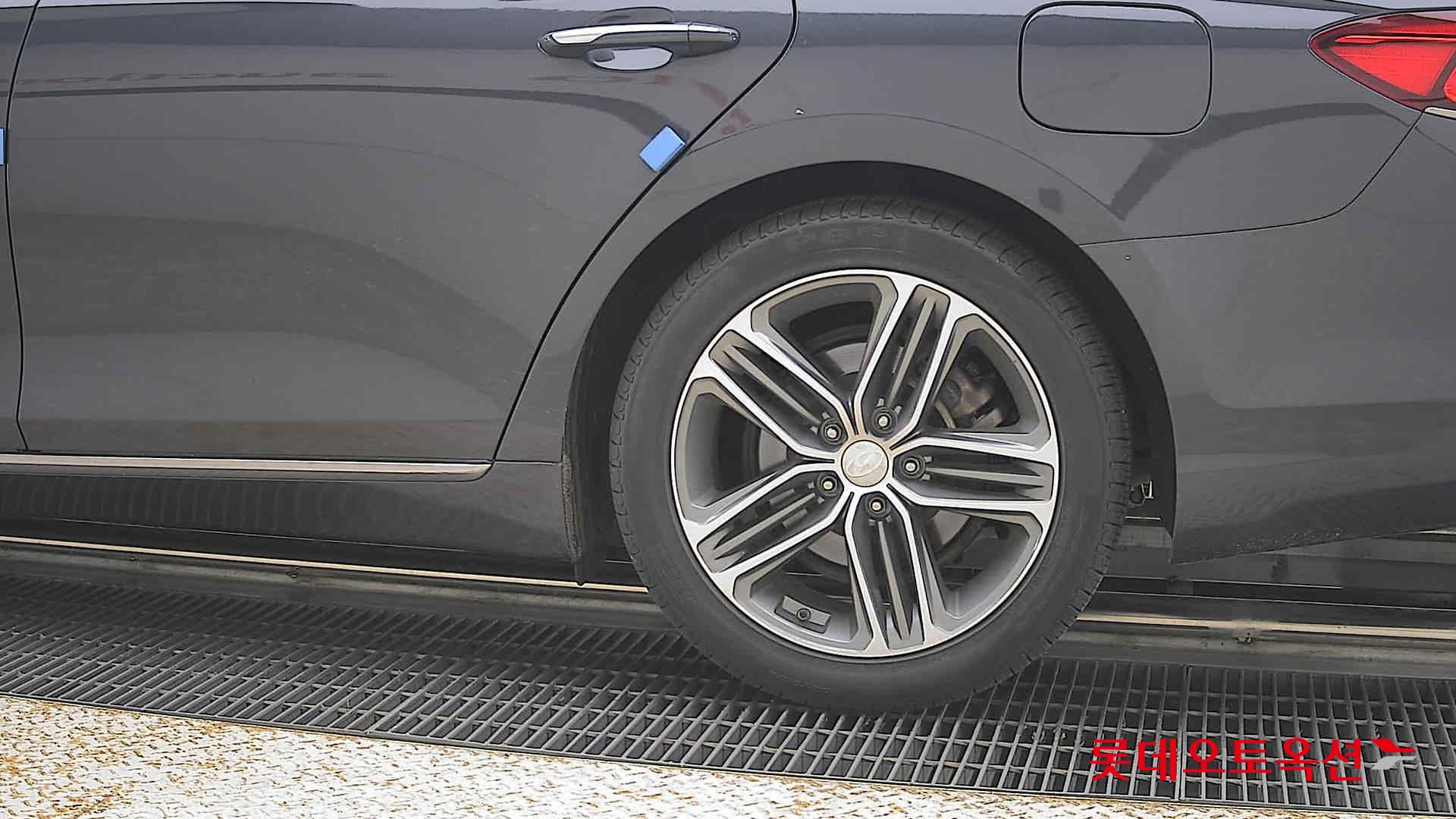 2018 - hyundai grandeur