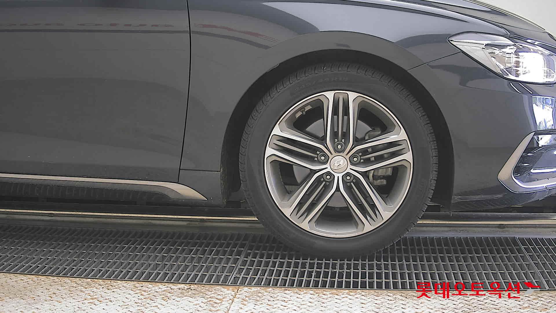 2018 - hyundai grandeur
