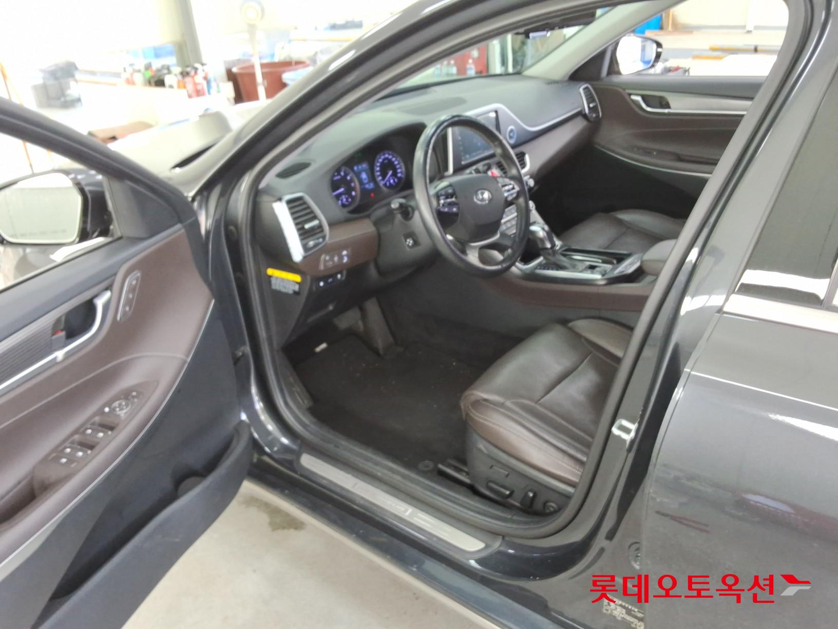 2018 - hyundai grandeur