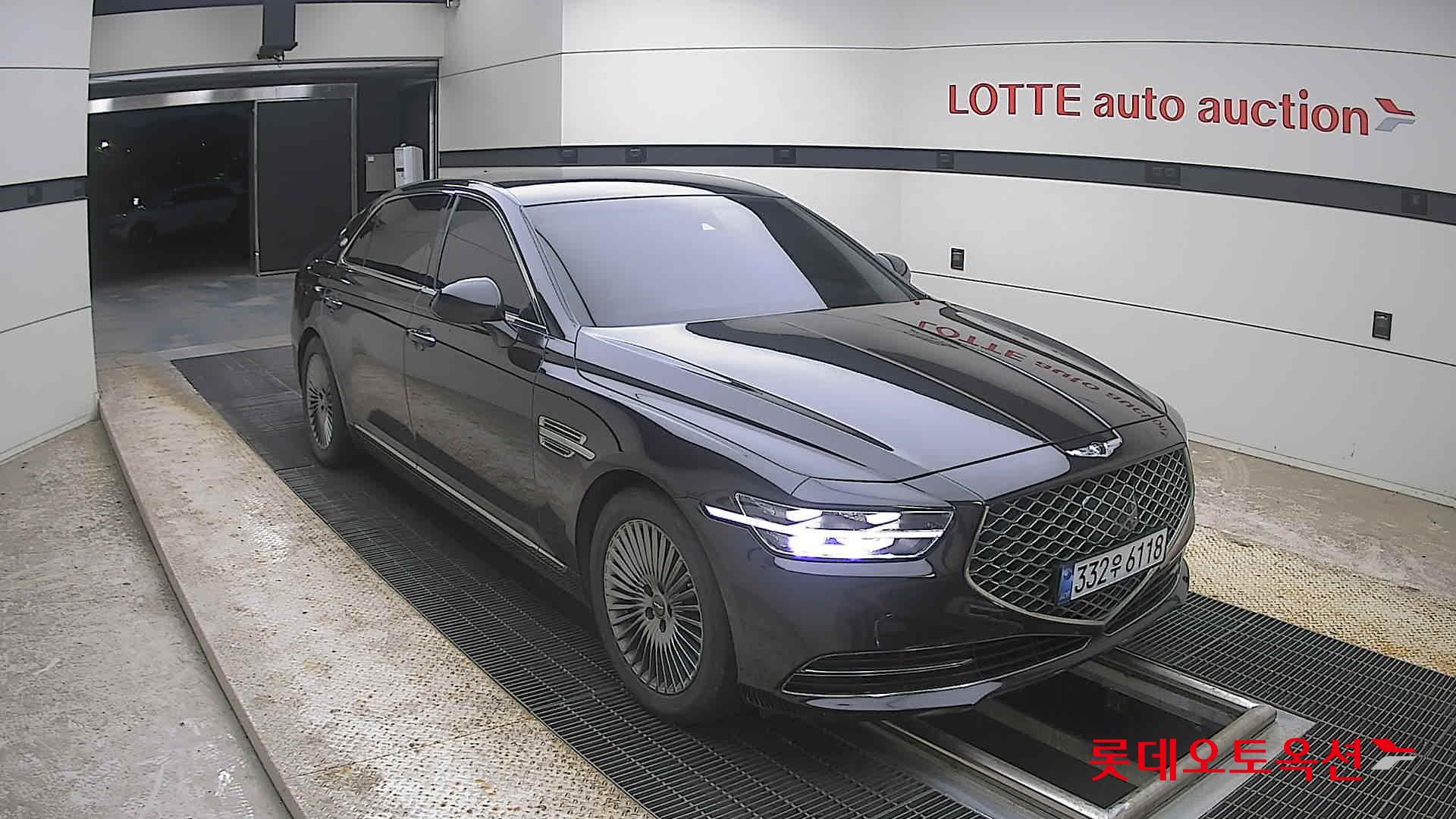 2019 - genesis g90