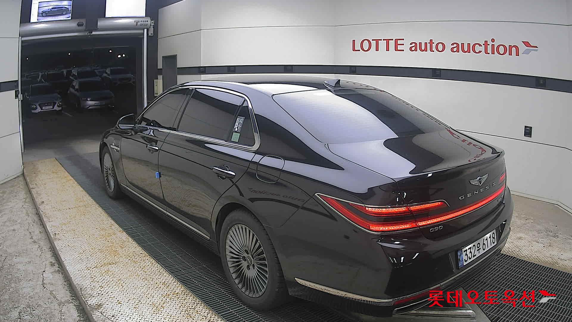 2019 - genesis g90