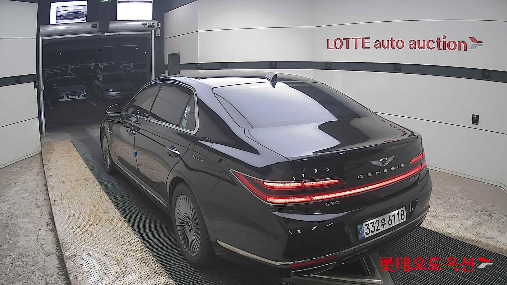 2019 - genesis g90