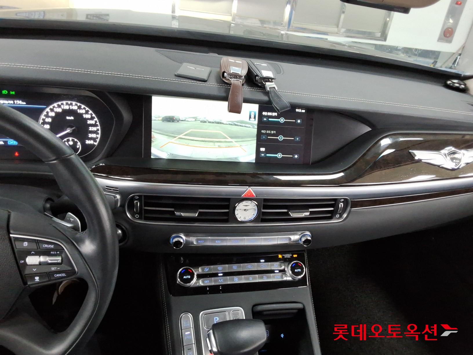 2019 - genesis g90