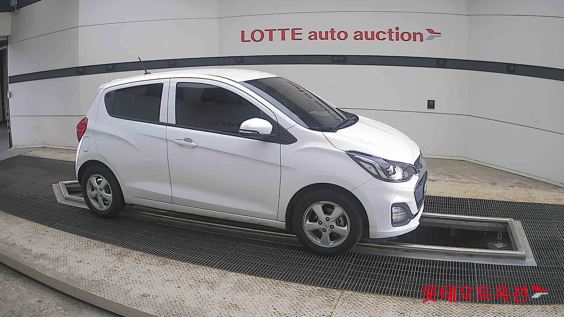 2019 - chevrolet spark
