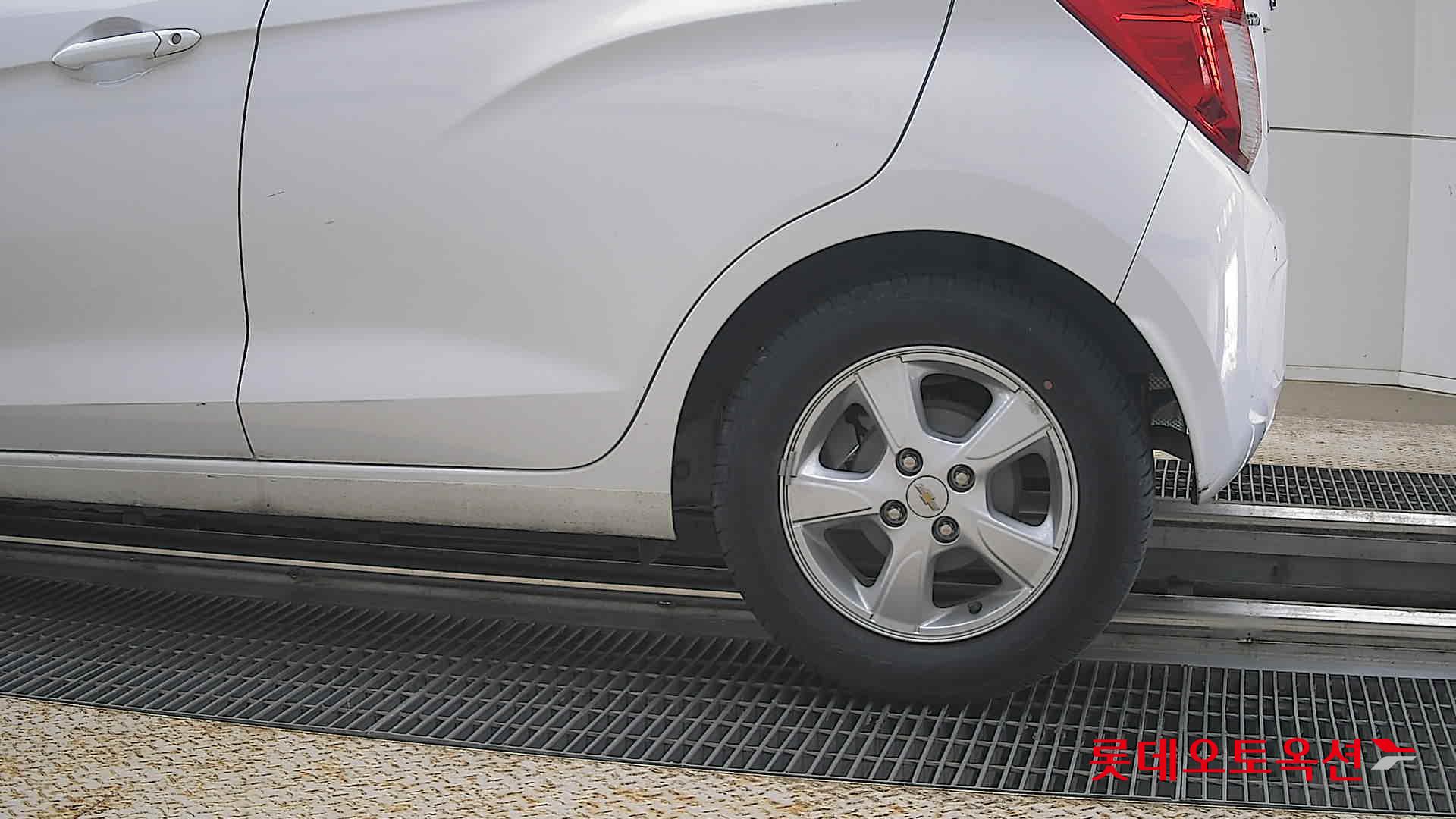 2019 - chevrolet spark