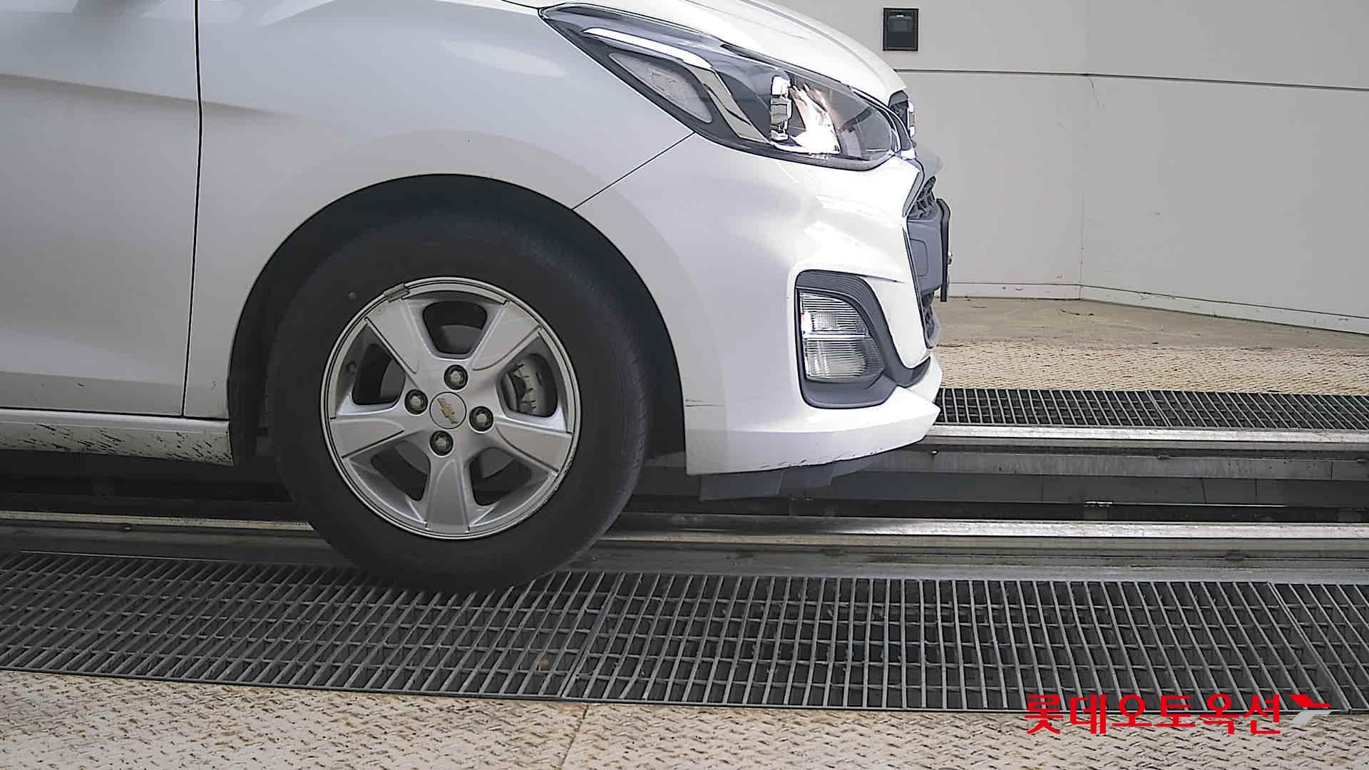 2019 - chevrolet spark