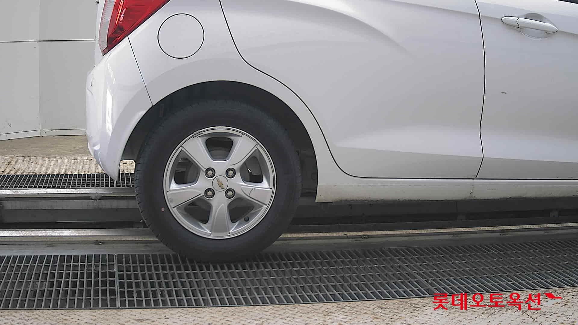 2019 - chevrolet spark