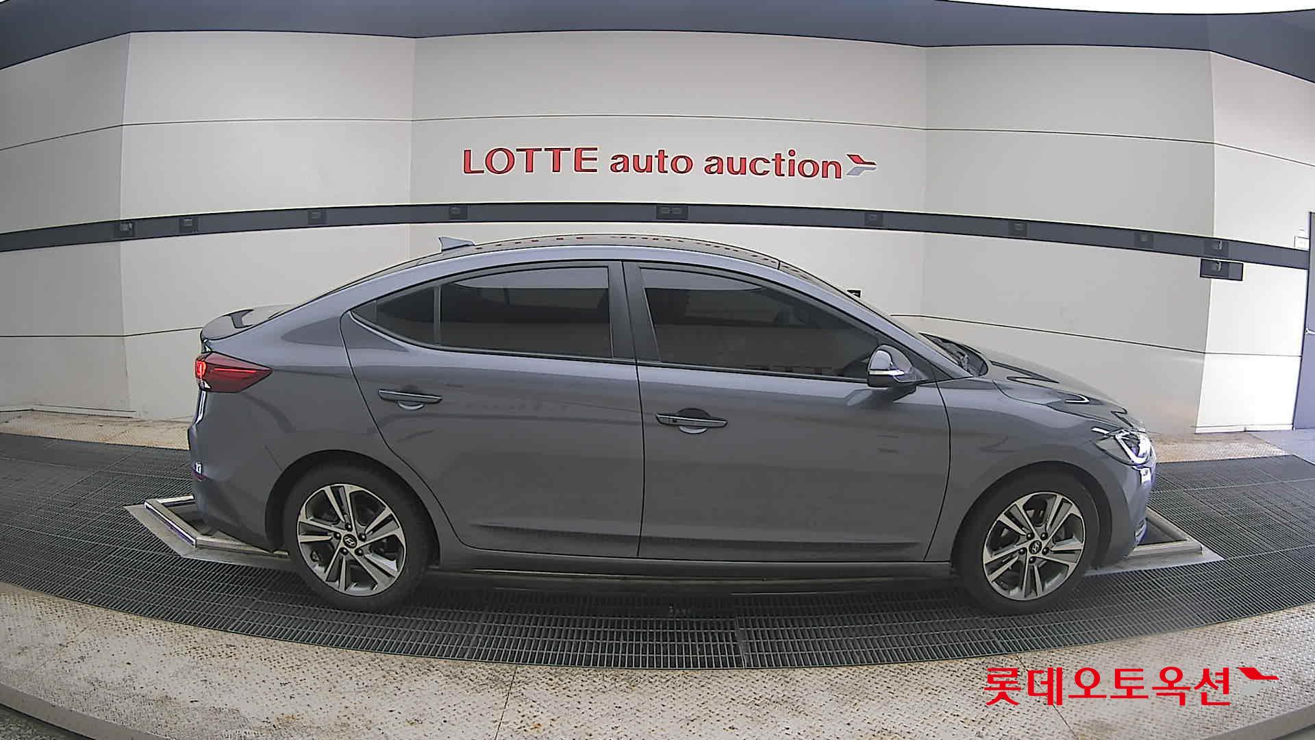 2018 - hyundai avante
