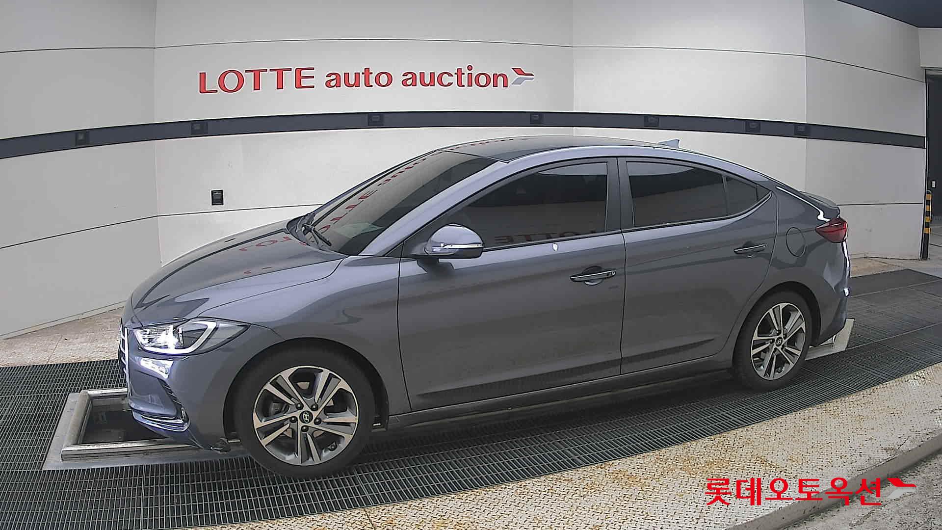 2018 - hyundai avante