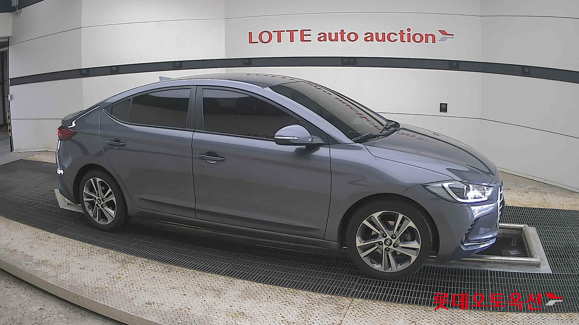 2018 - hyundai avante
