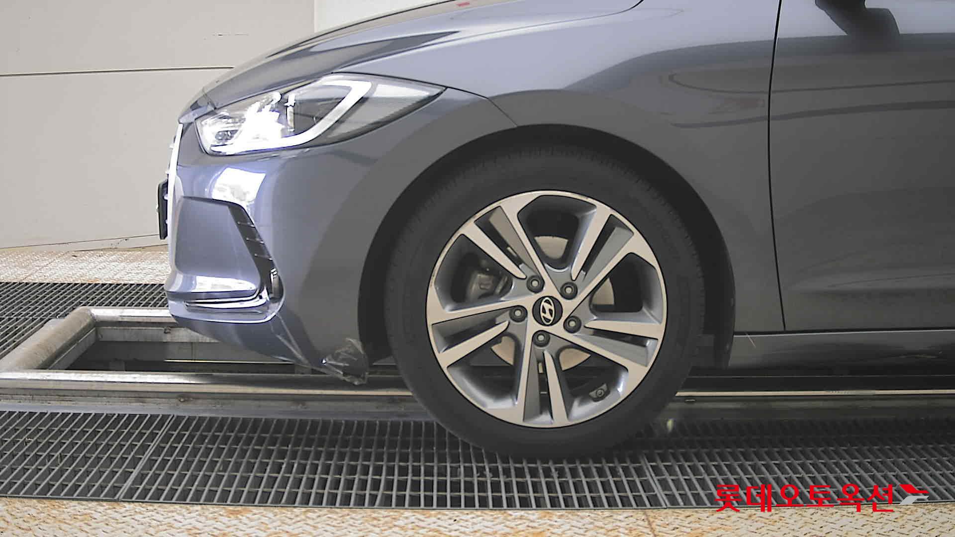 2018 - hyundai avante