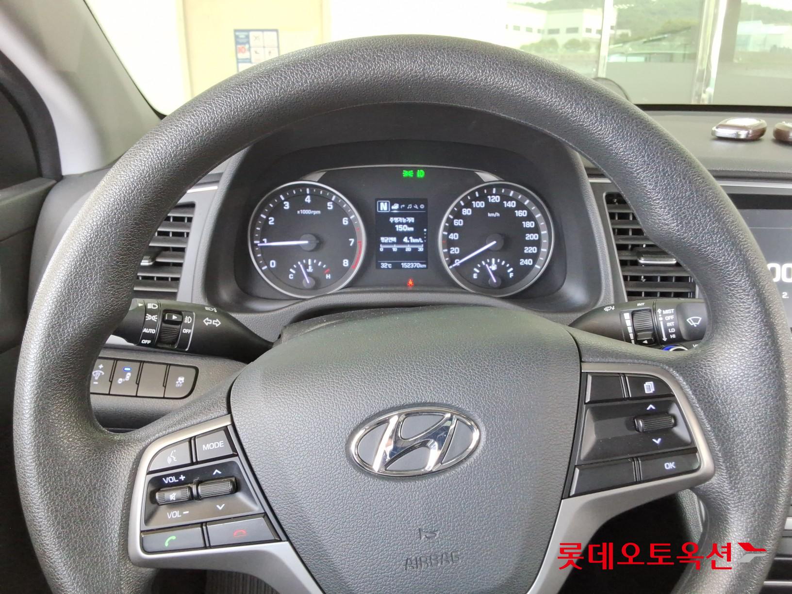 2018 - hyundai avante