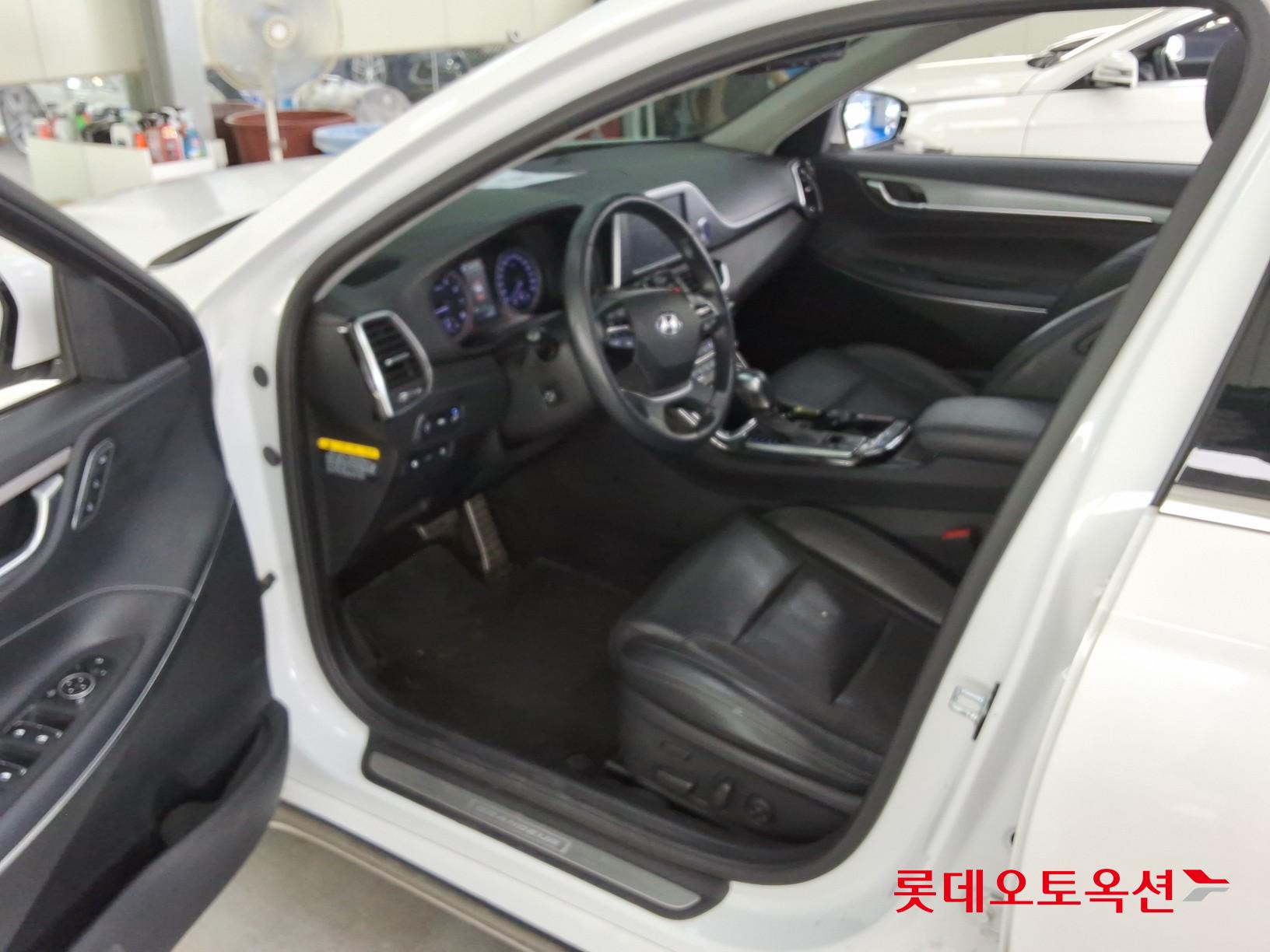 2019 - hyundai grandeur