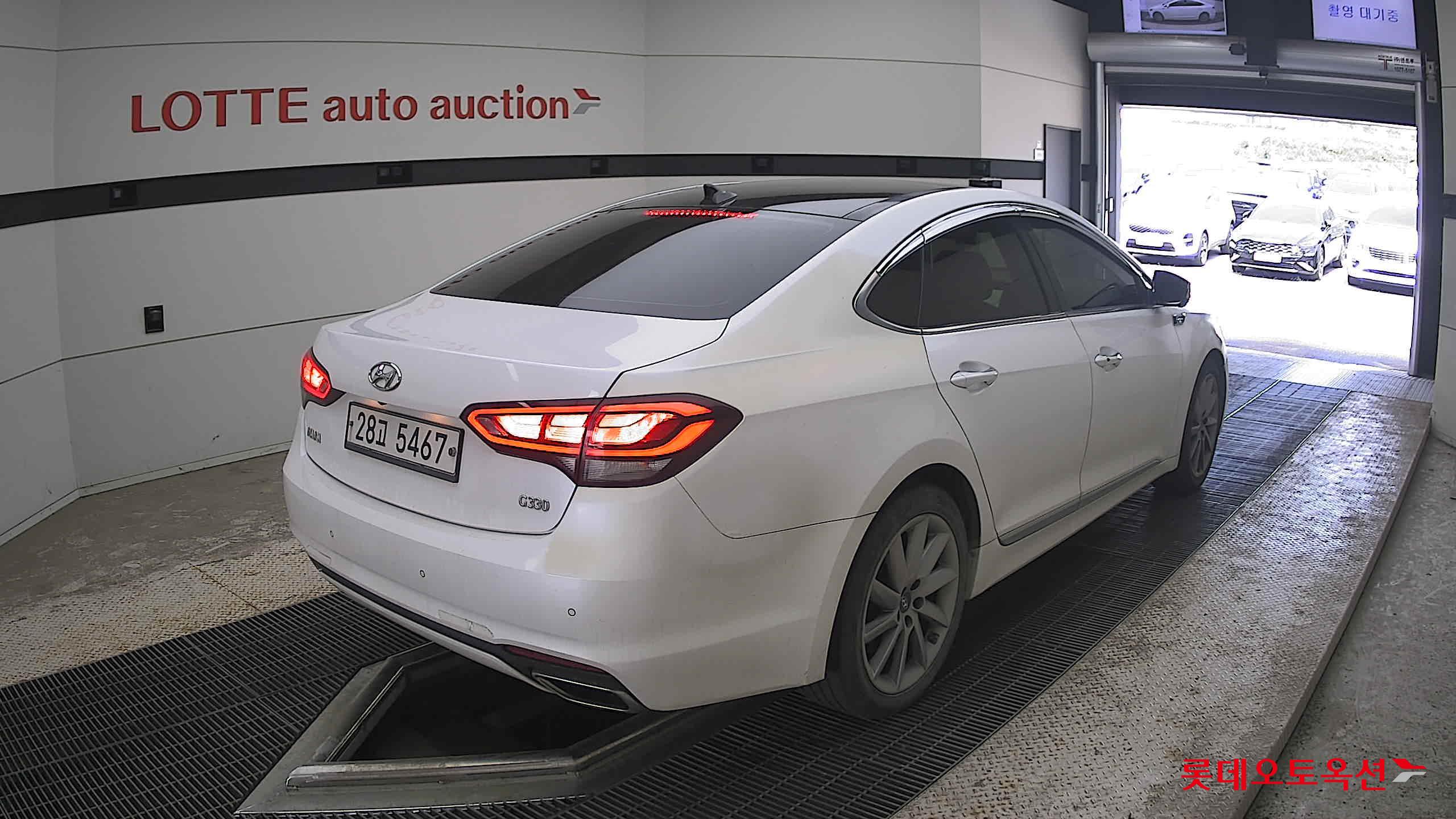 2015 - hyundai aslan