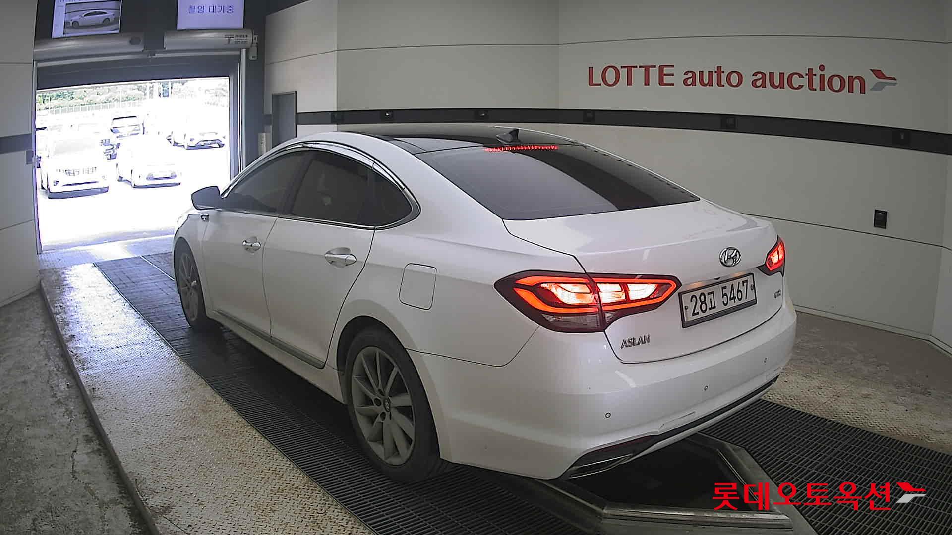 2015 - hyundai aslan