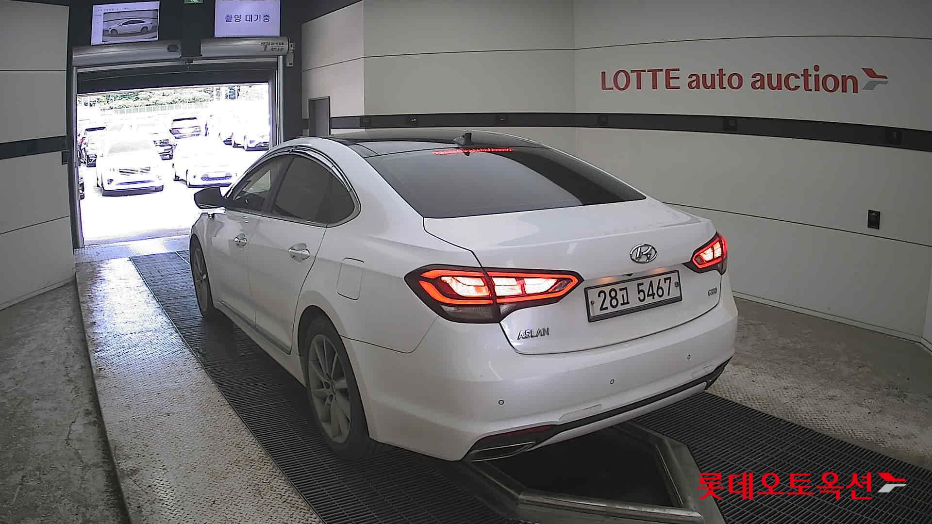 2015 - hyundai aslan