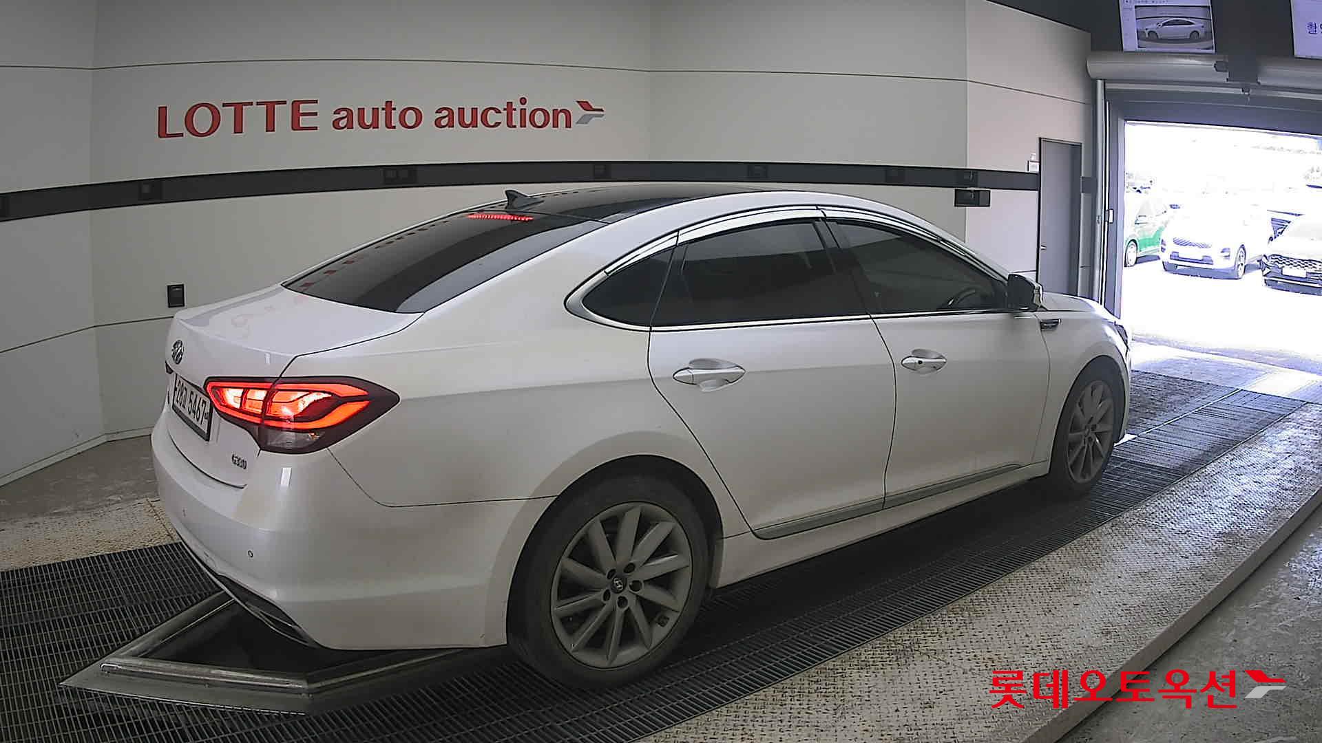 2015 - hyundai aslan