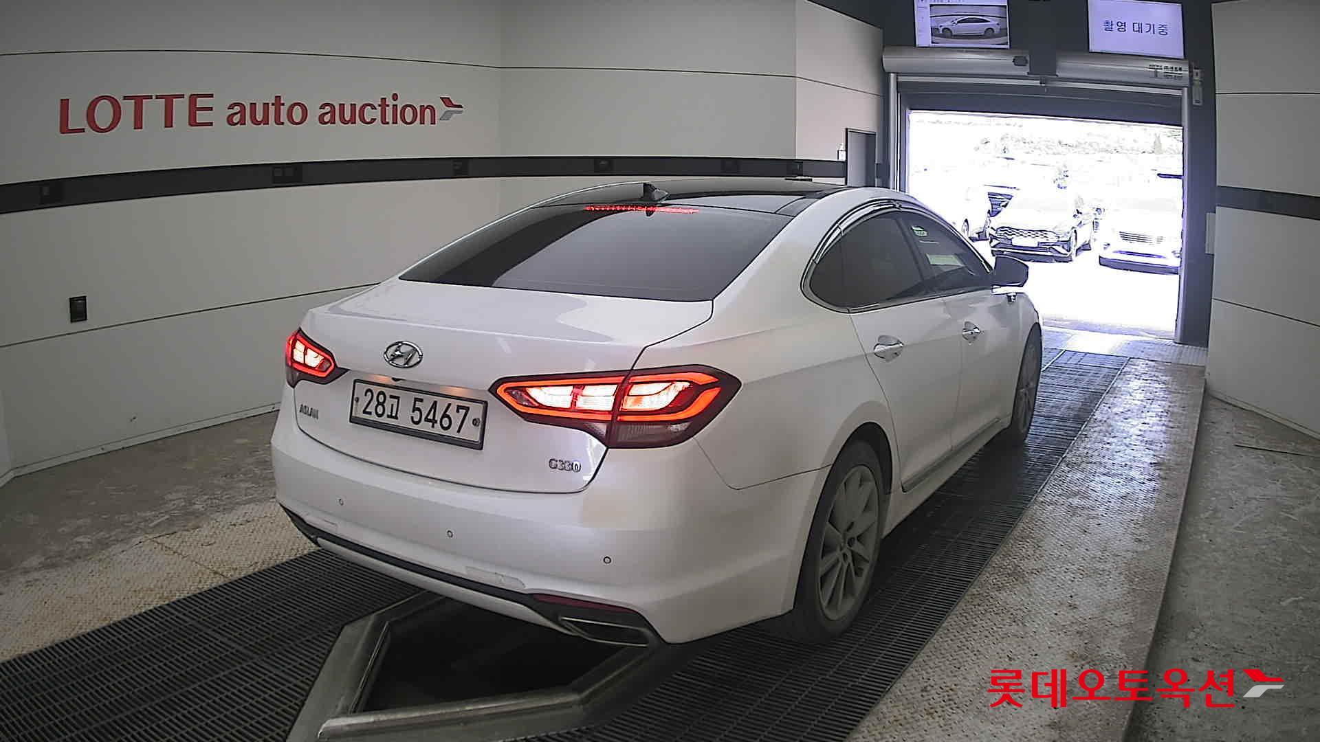 2015 - hyundai aslan