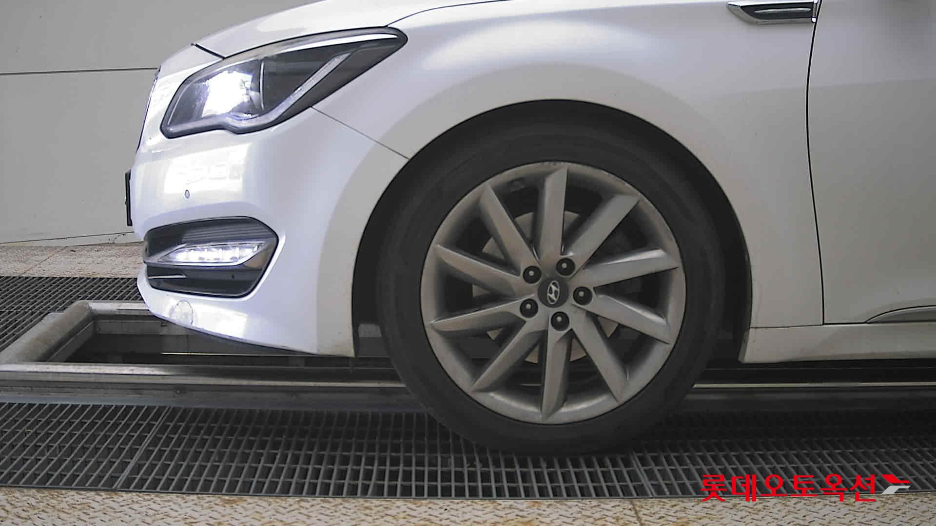 2015 - hyundai aslan