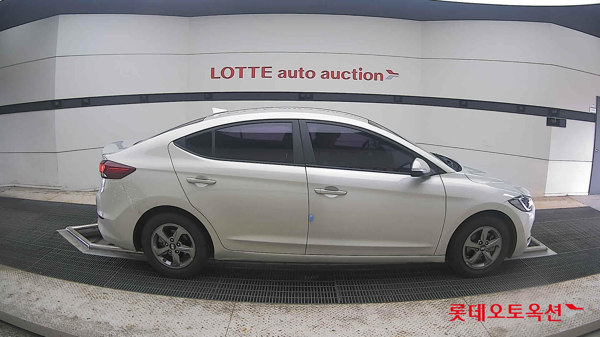 2017 - hyundai avante