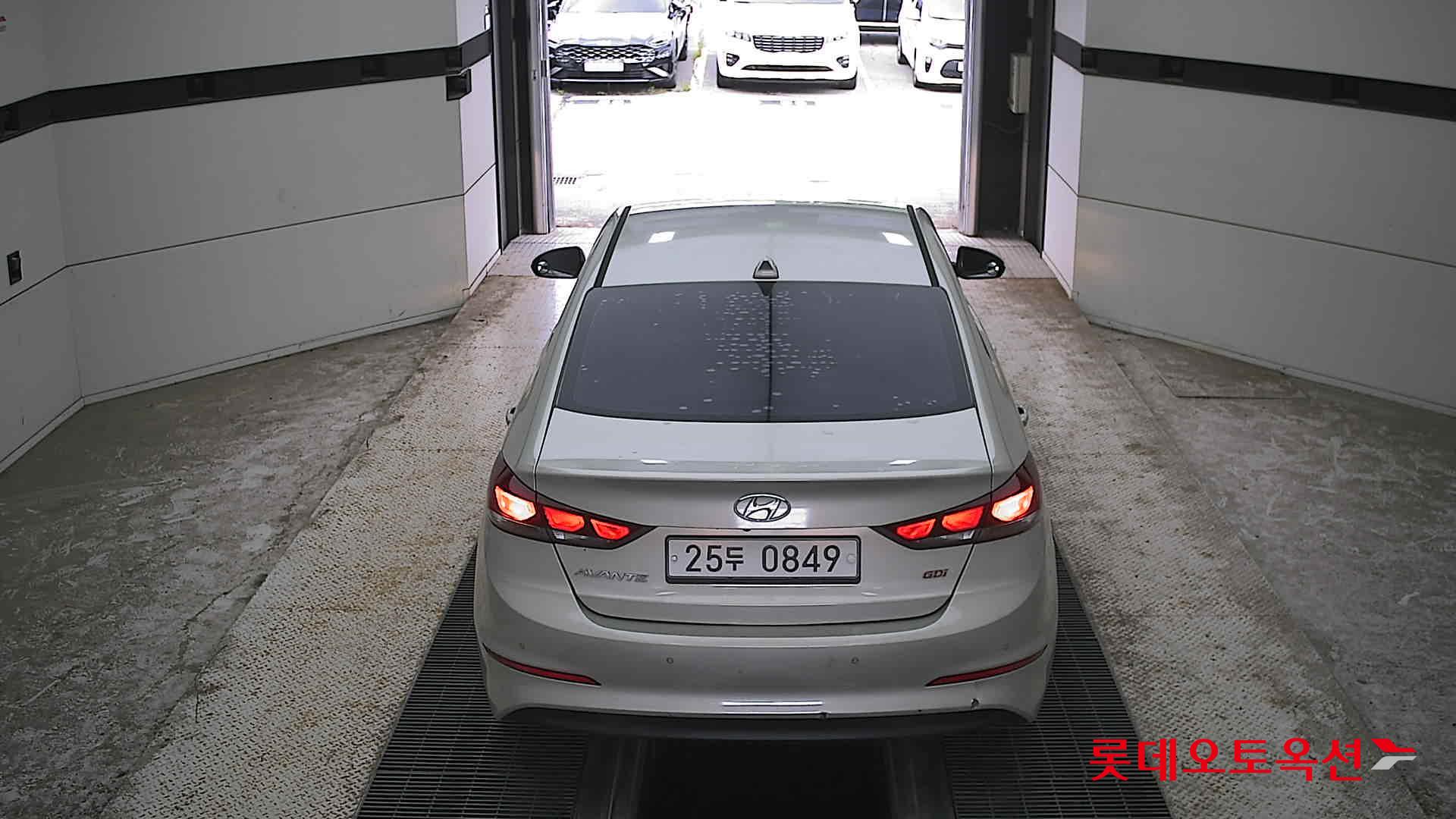 2017 - hyundai avante