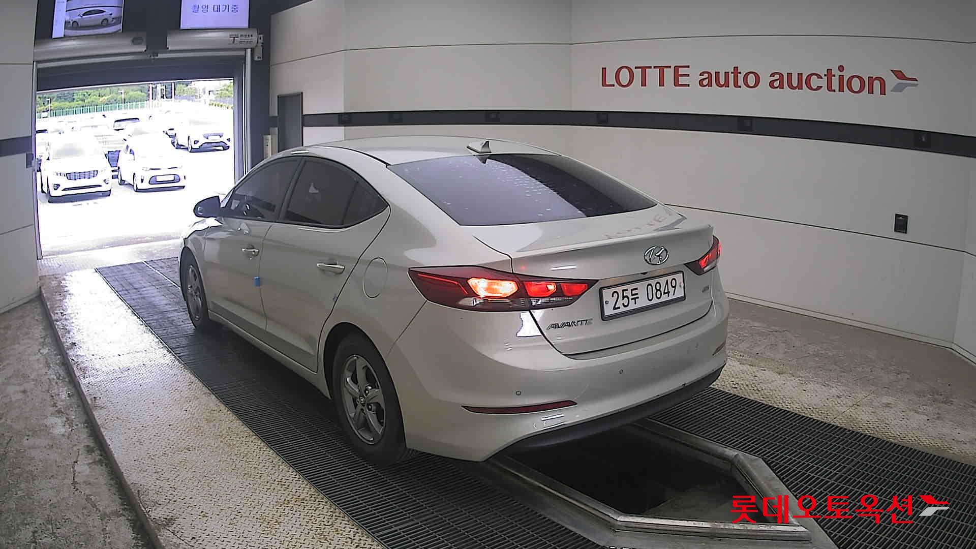 2017 - hyundai avante