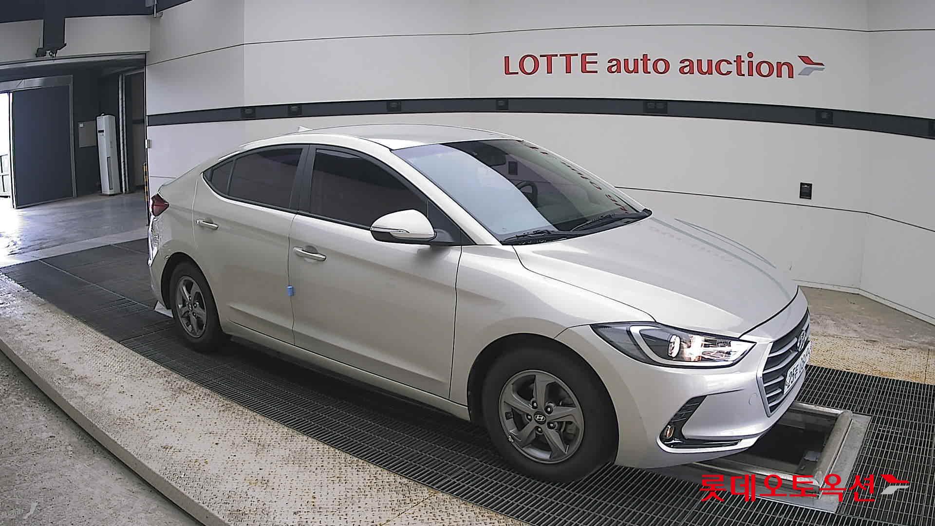 2017 - hyundai avante