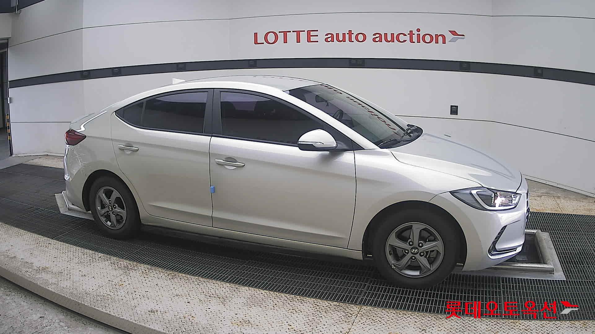 2017 - hyundai avante