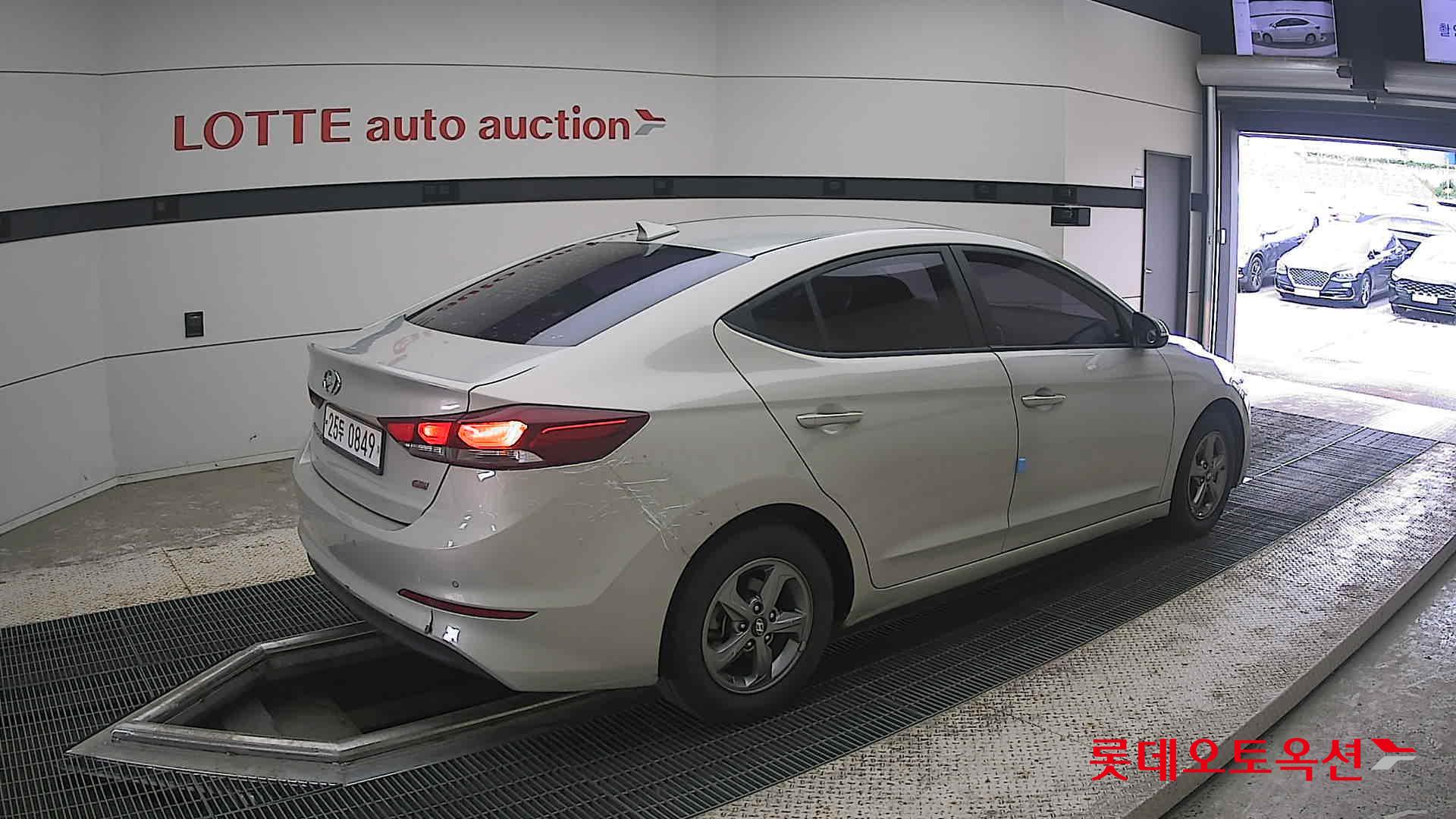 2017 - hyundai avante