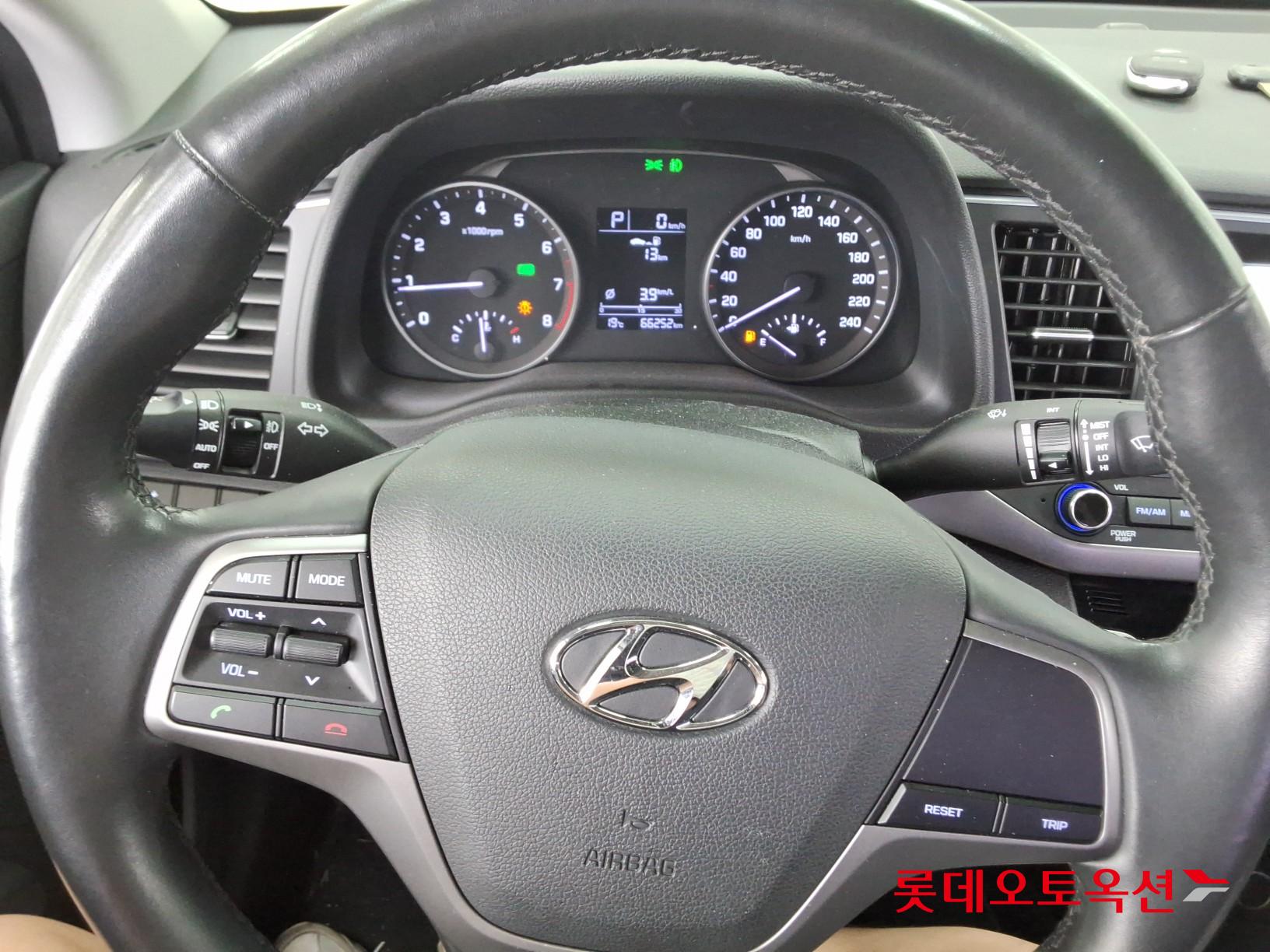 2017 - hyundai avante