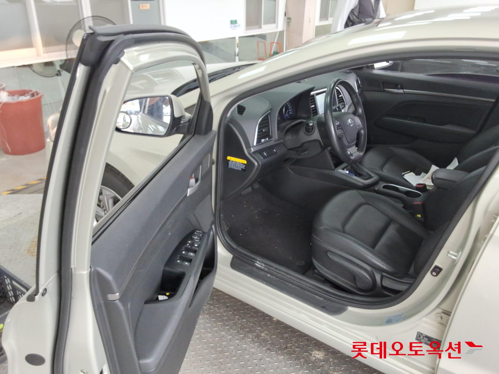 2017 - hyundai avante