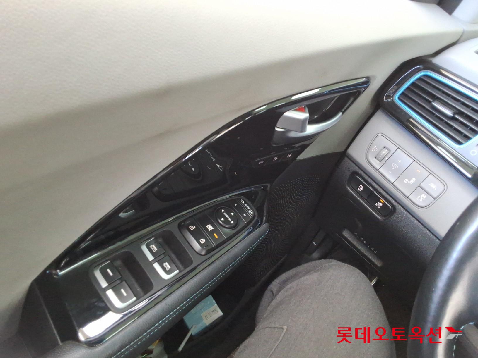 2019 - kia niro