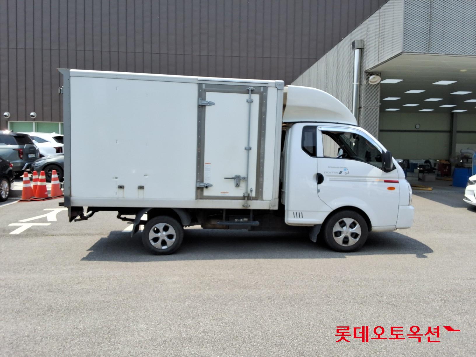 2023 - hyundai porter
