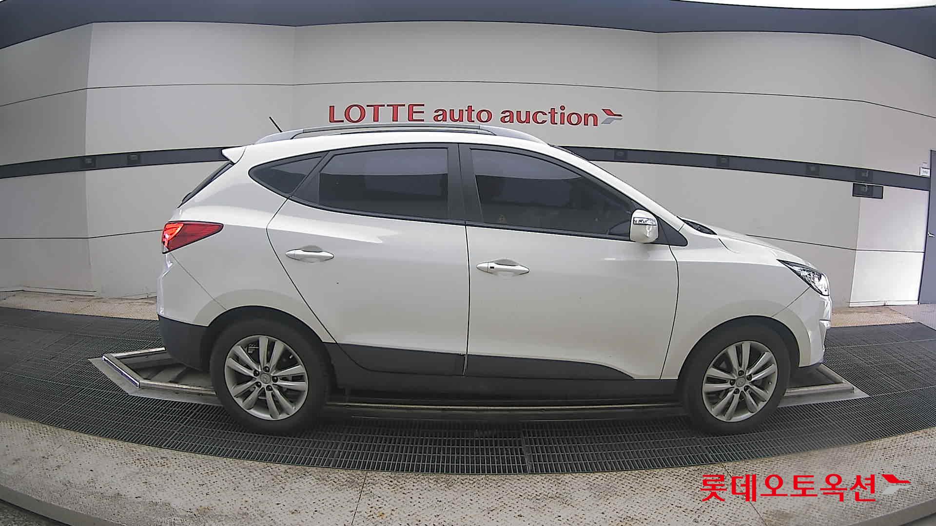 2012 - hyundai tucson