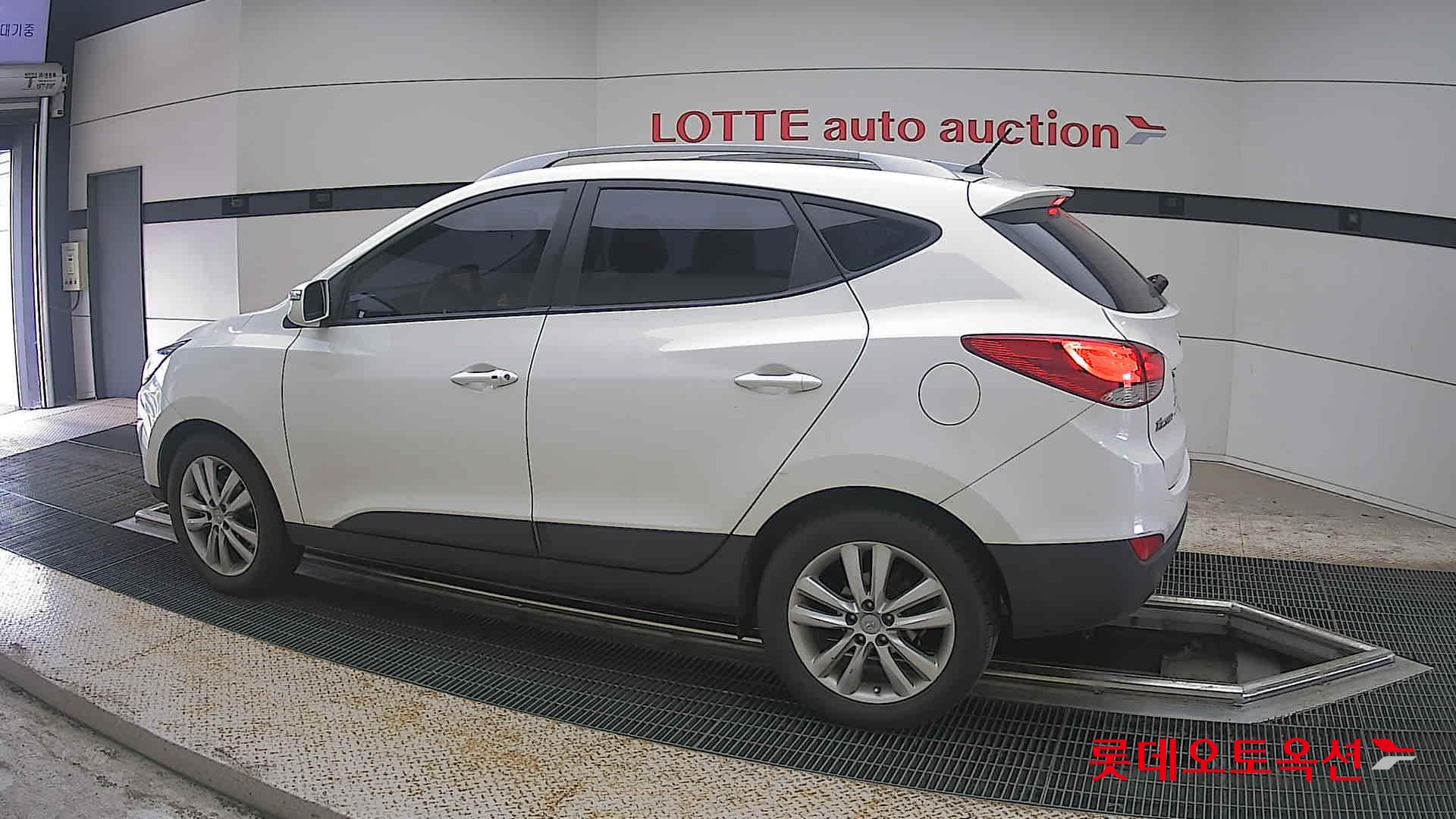 2012 - hyundai tucson