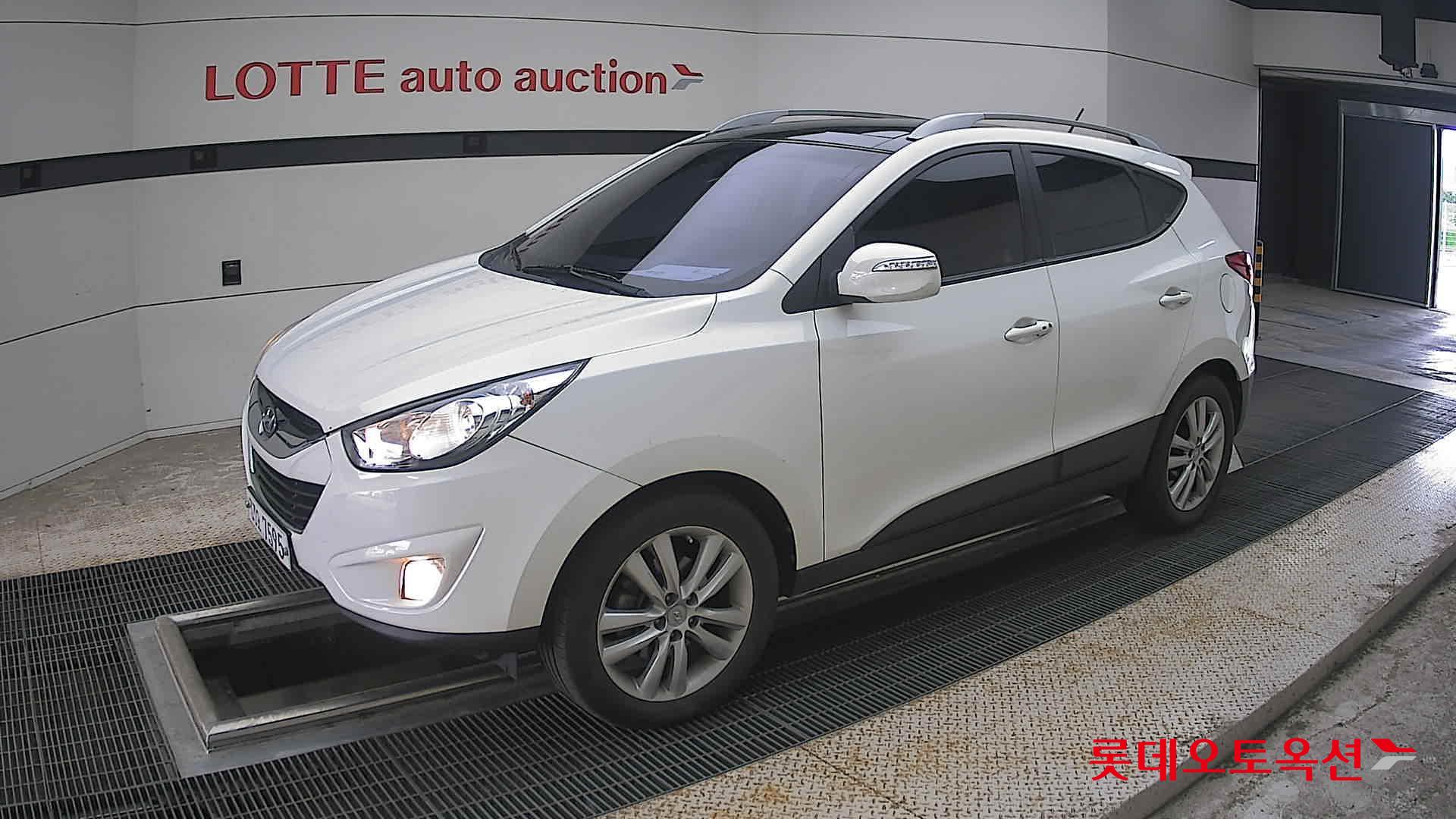 2012 - hyundai tucson