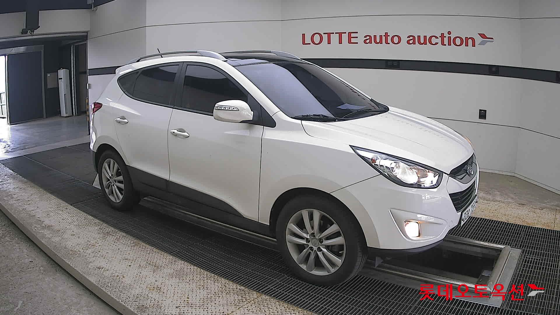 2012 - hyundai tucson
