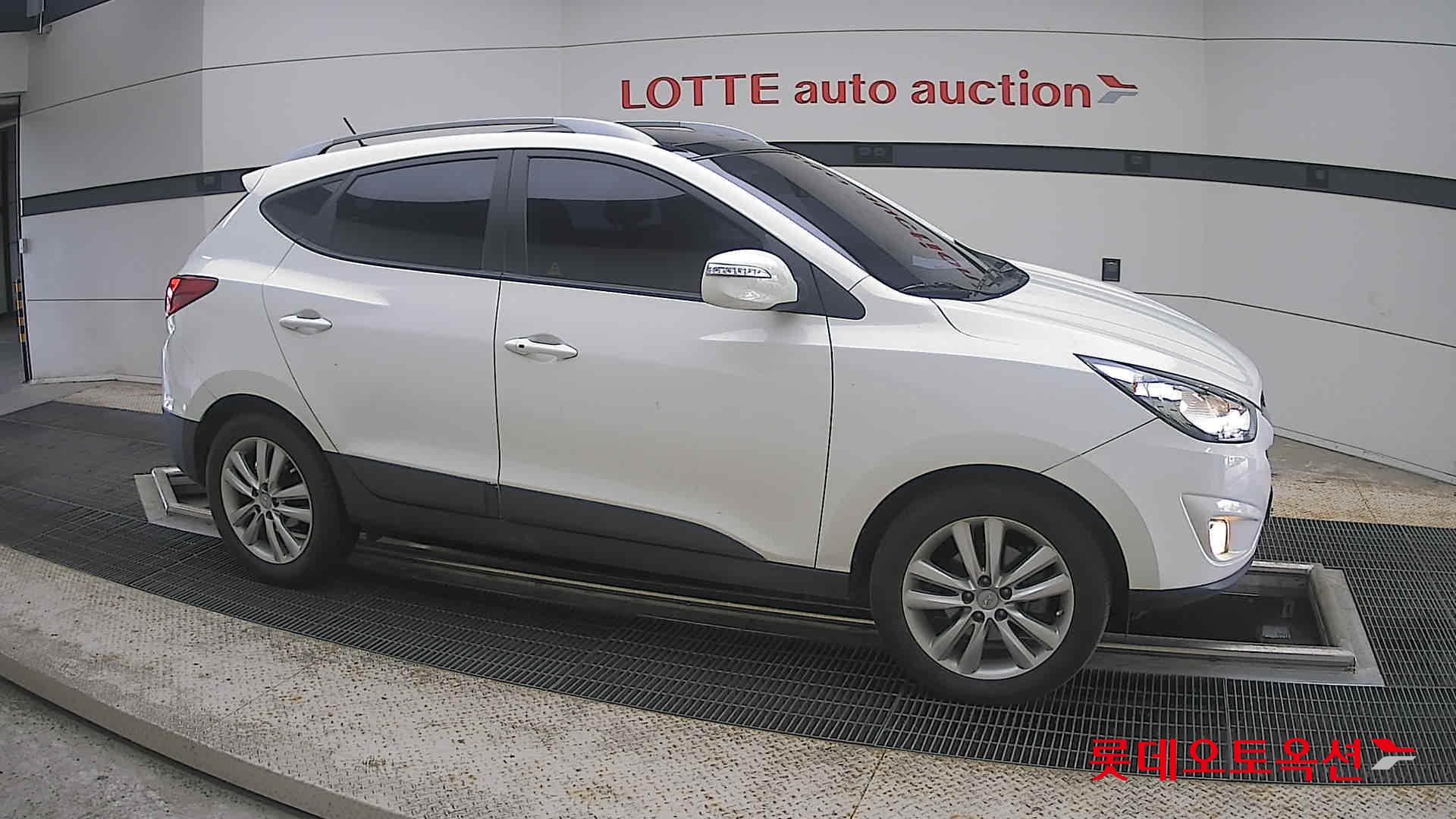 2012 - hyundai tucson