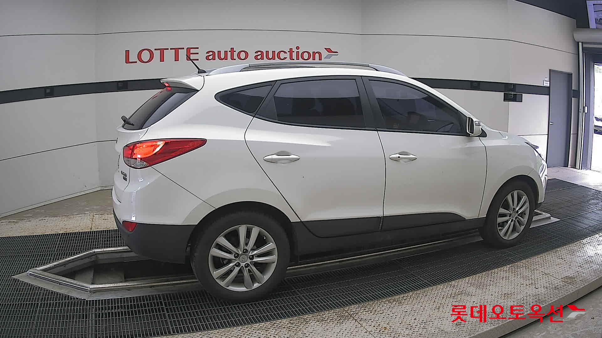 2012 - hyundai tucson