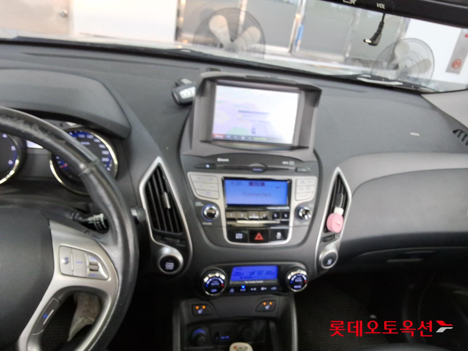 2012 - hyundai tucson