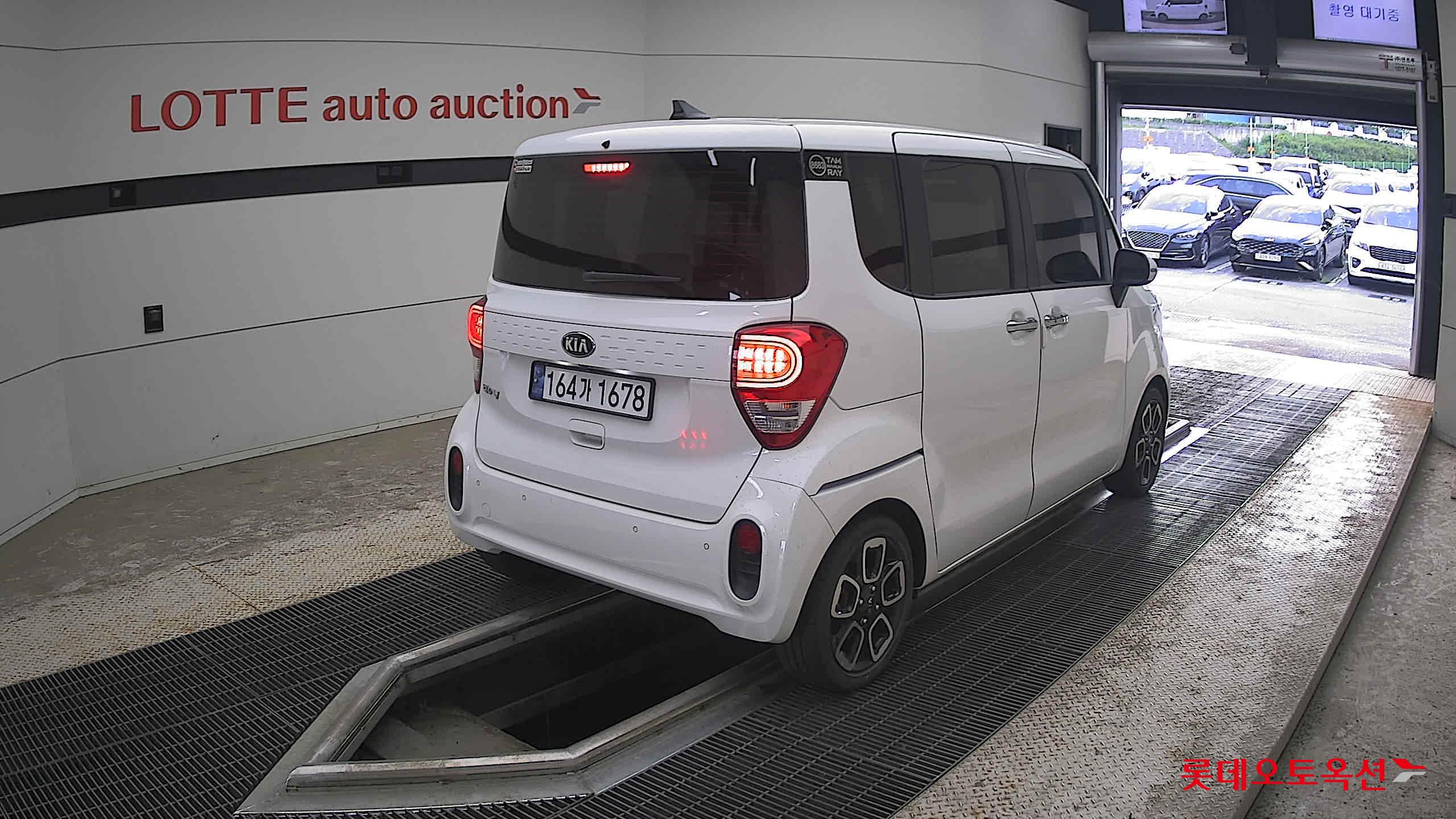 2021 - kia ray