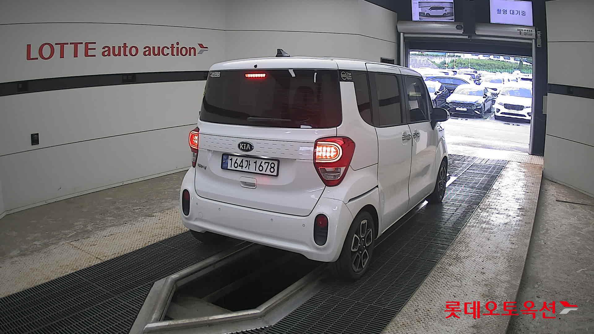 2021 - kia ray