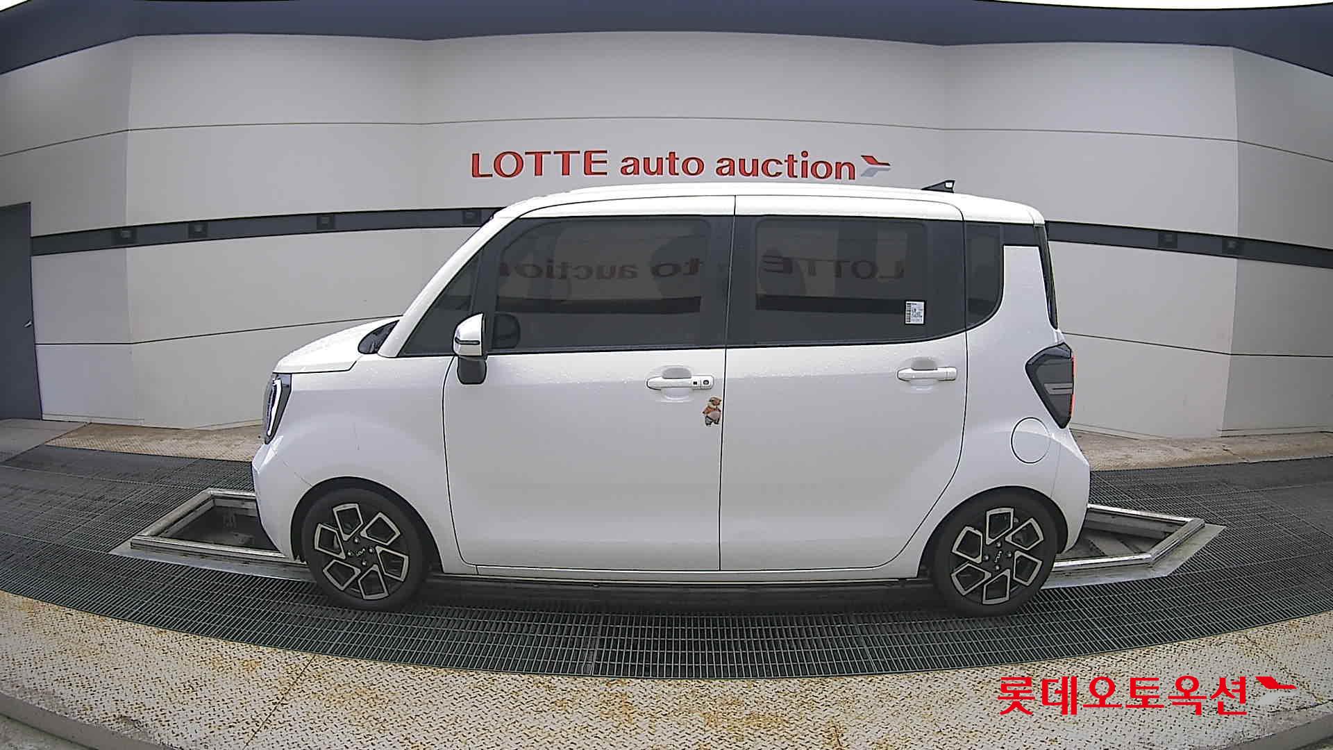 2023 - kia ray