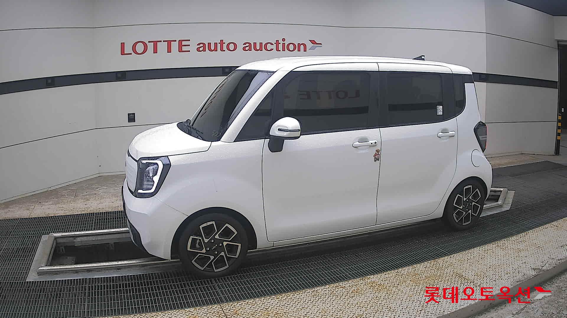 2023 - kia ray
