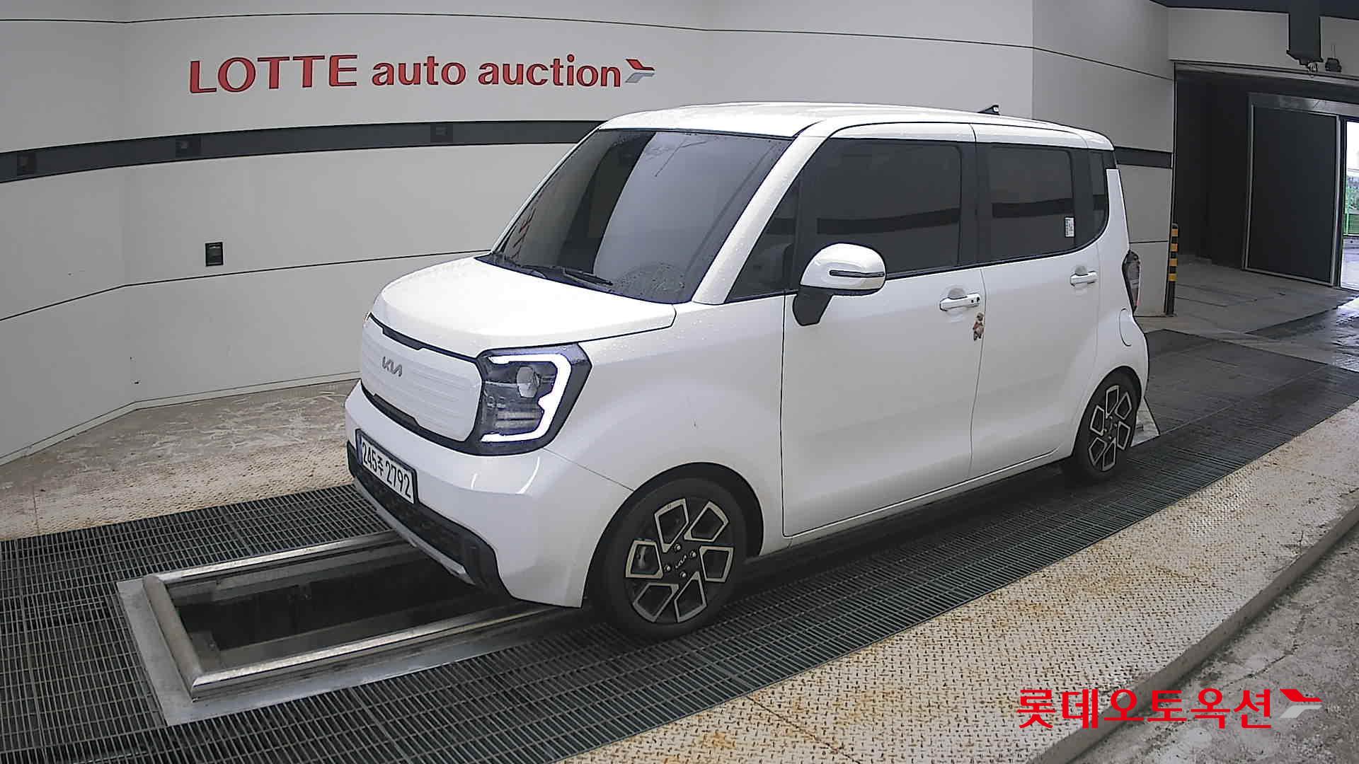 2023 - kia ray